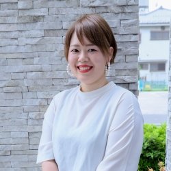 越川 理子